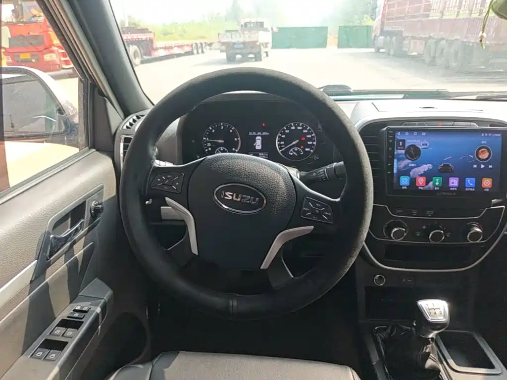 Isuzu T17 — миниатюра 11