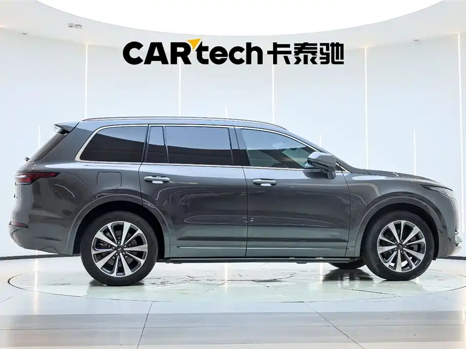Li Auto ONE 2021 6 мест