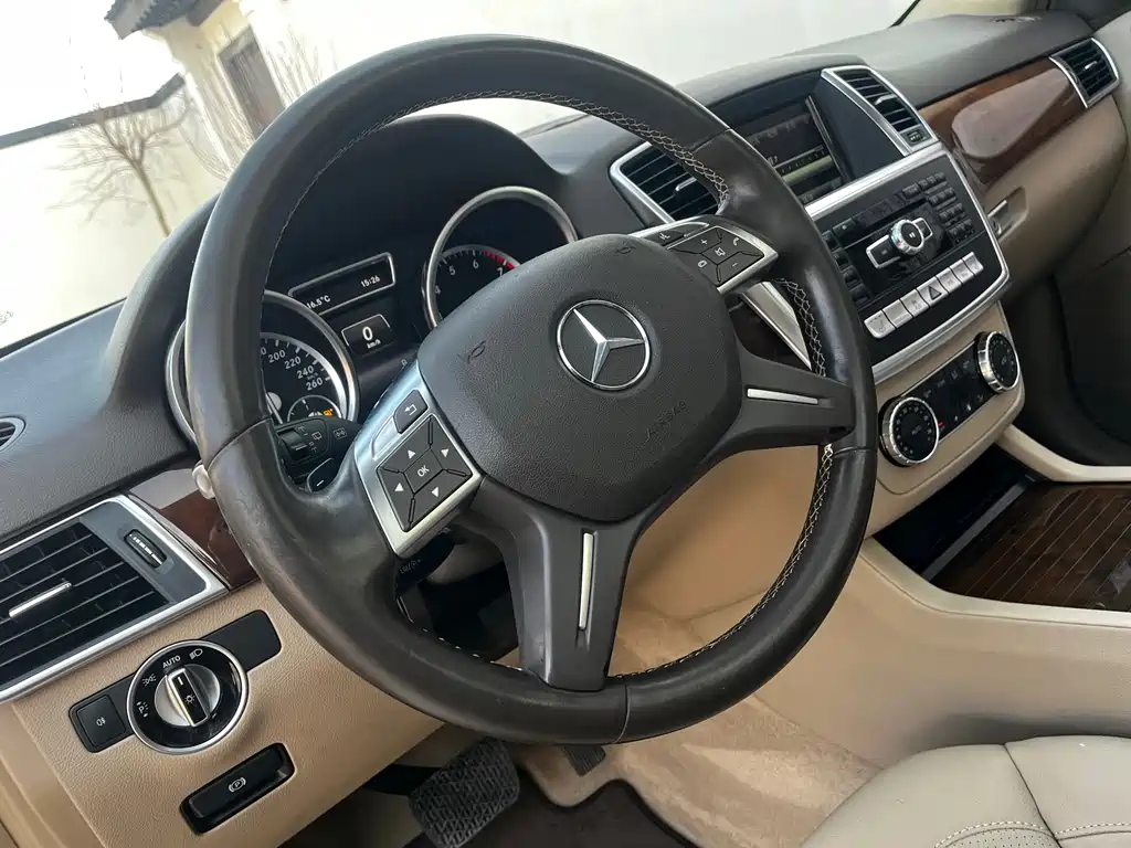 Mercedes-Benz M 2015 ML 400 4MATIC