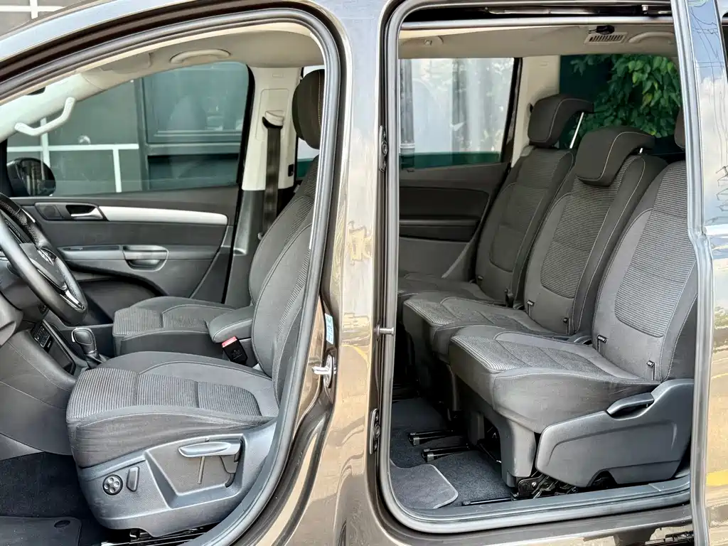Volkswagen Sharan — миниатюра 13