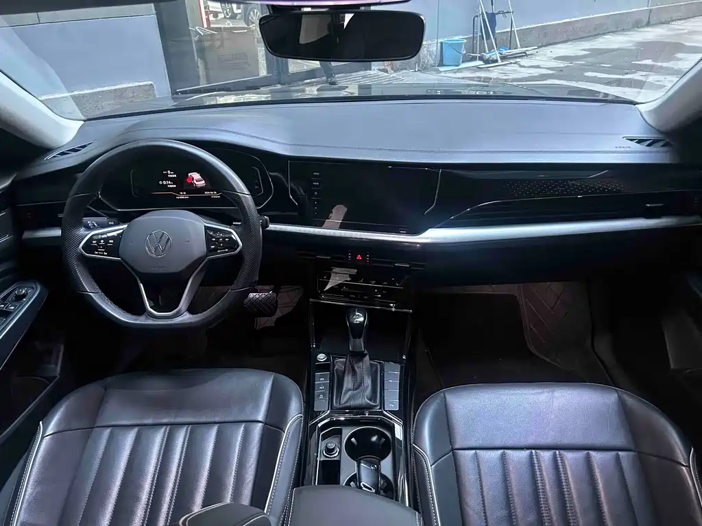 Volkswagen Passat 2023 330TSI Elite