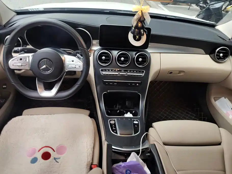 Mercedes-Benz C-Class — миниатюра 12
