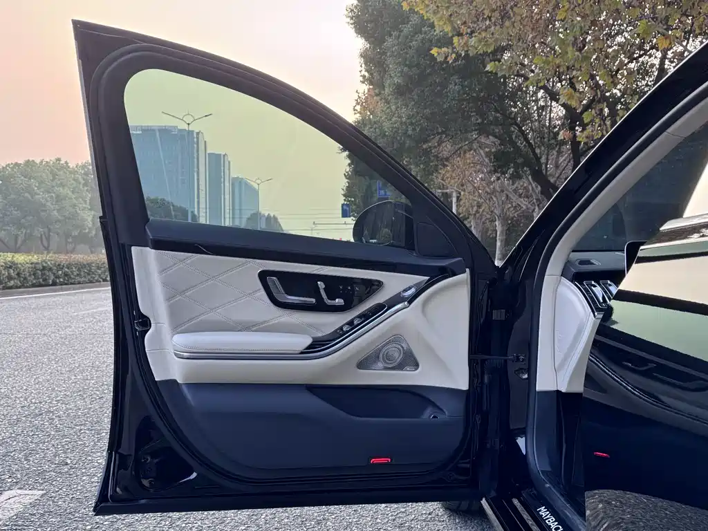 MERCEDES-BENZ MAYBACH S CLASS