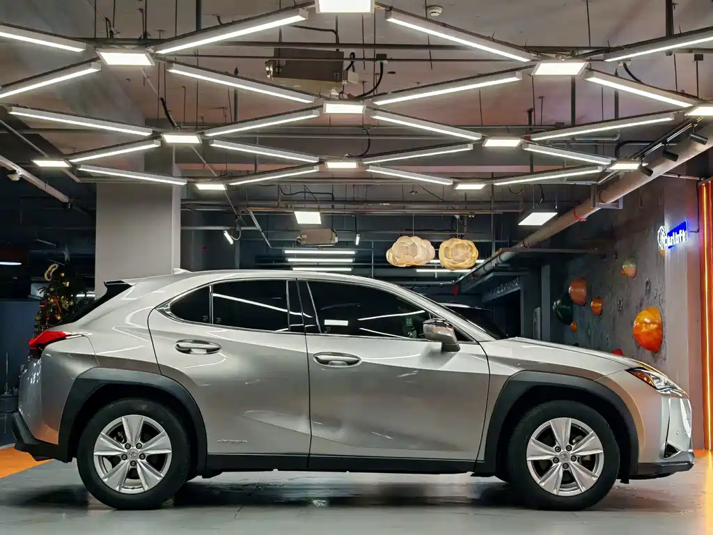 Lexus UX — миниатюра 24