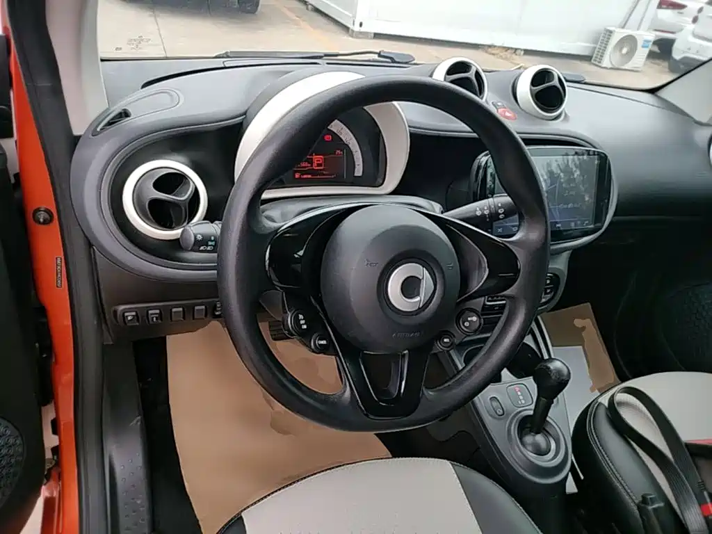 smart Smart Fortwo — миниатюра 11