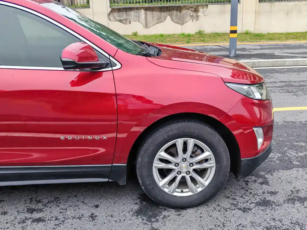 Chevrolet Equinox — миниатюра 5