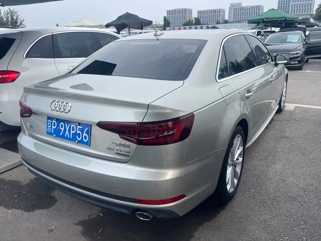 Audi A4L 2018 30 45 TFSI quattro Sport