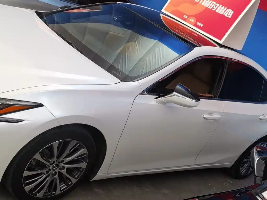 Lexus ES — миниатюра 3