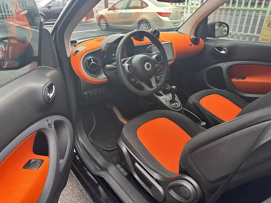 smart Smart Fortwo — миниатюра 8