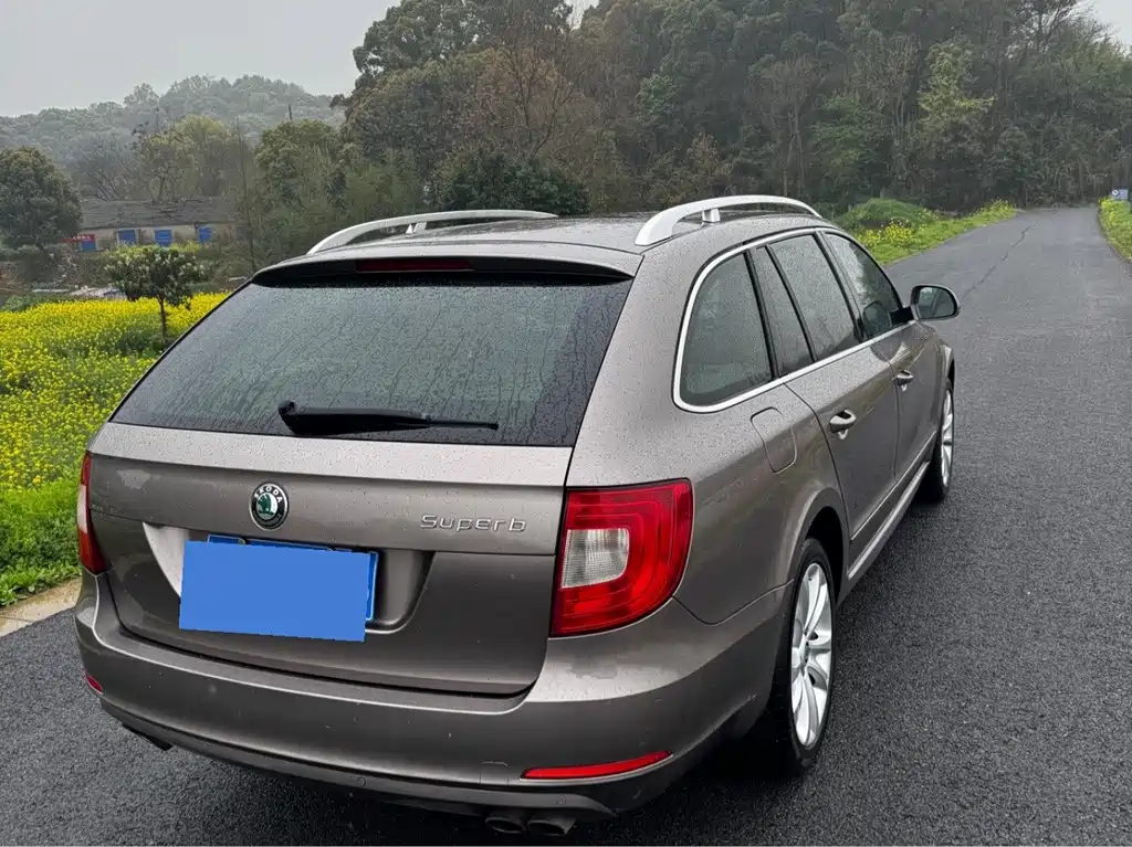 Skoda Superb (Import) — миниатюра 4