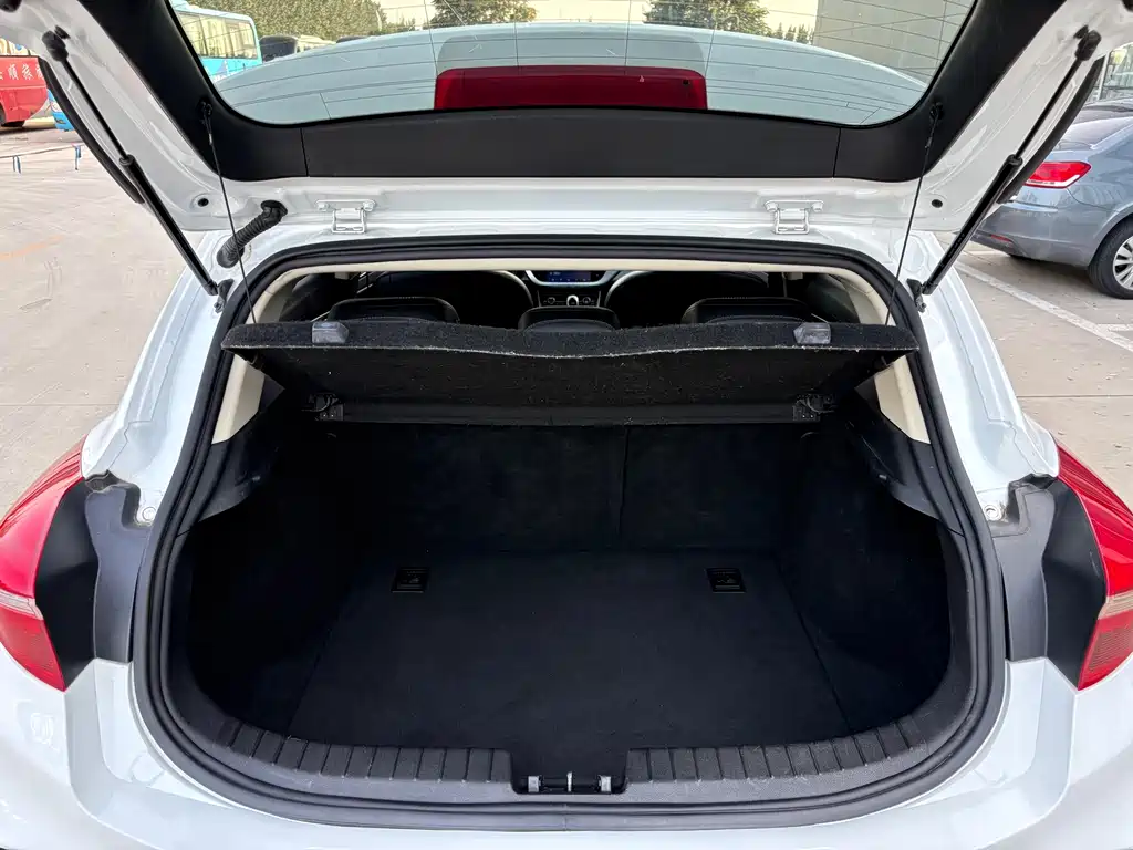 GEELY AUTOMOBILE EMGRAND GS