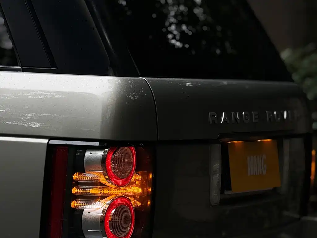 Land Rover Range Rover — миниатюра 10