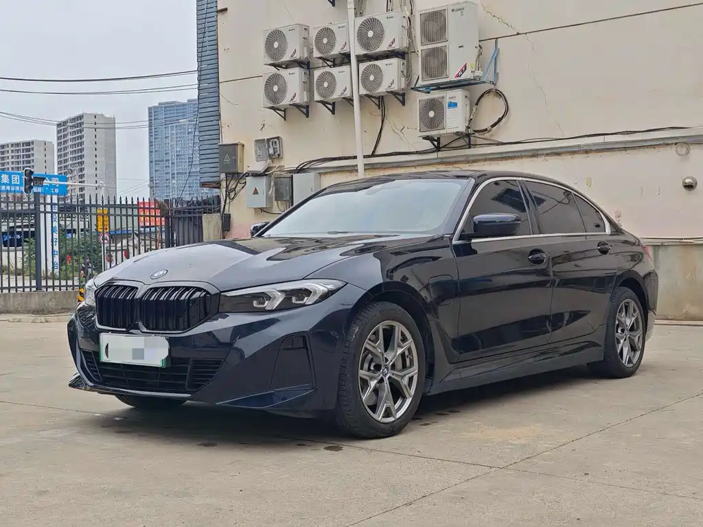 BMW i3 2023
