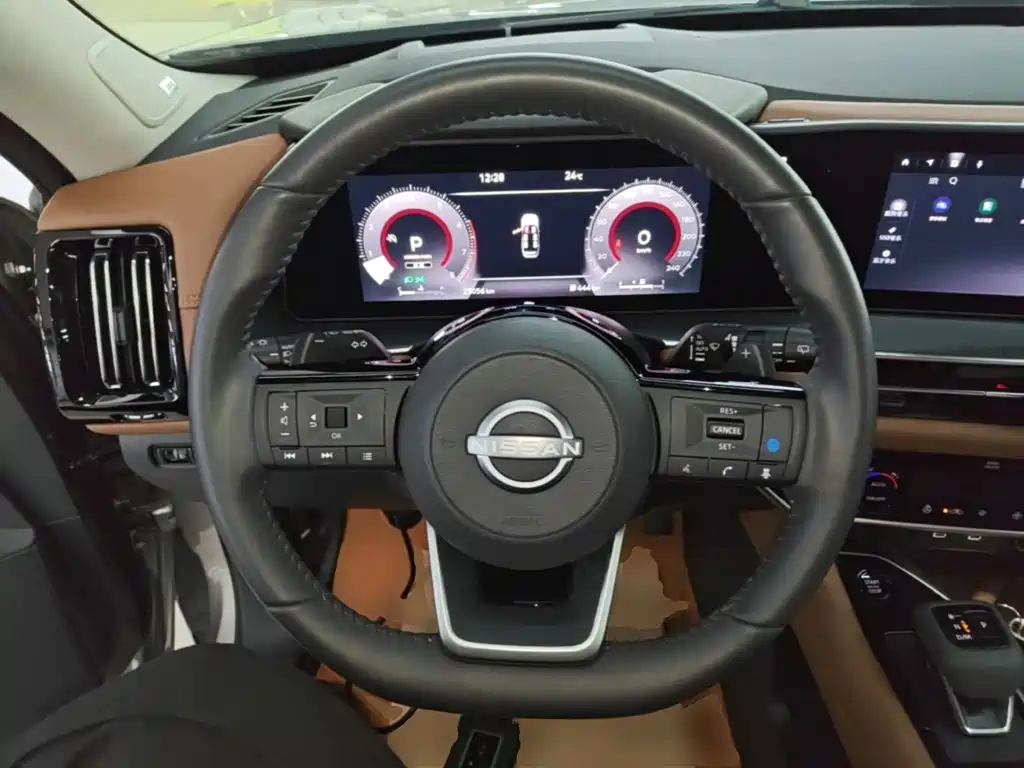 Nissan Teramont — миниатюра 11