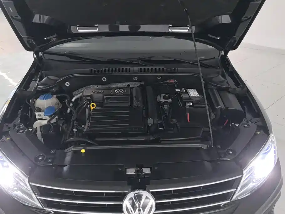 Volkswagen Sagitar — миниатюра 10