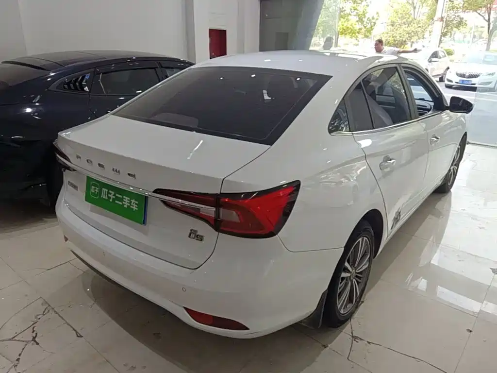 Roewe i5 — миниатюра 7