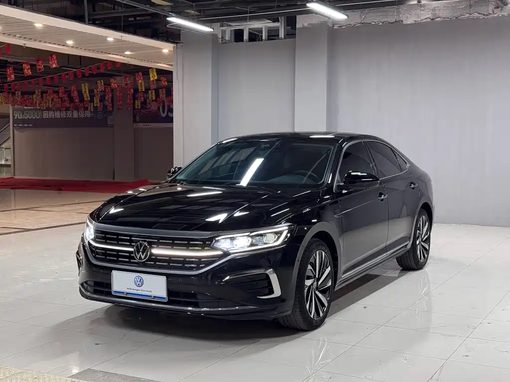 Volkswagen Passat 2023