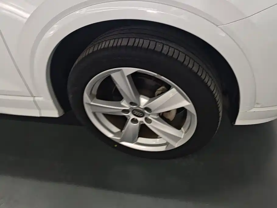 Audi Q2L — миниатюра 6