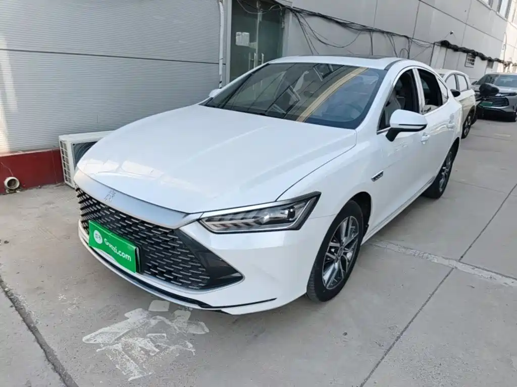 BYD Qin Plus PLUS 2023 Champion DM-i 120KM Lead
