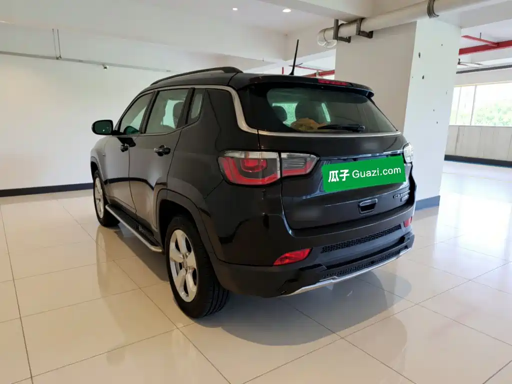 Jeep Compass — миниатюра 4