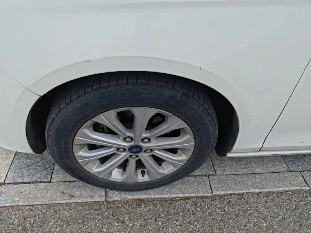 Ford Escort — миниатюра 23