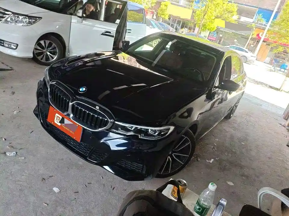 Купить BMW 3 Series