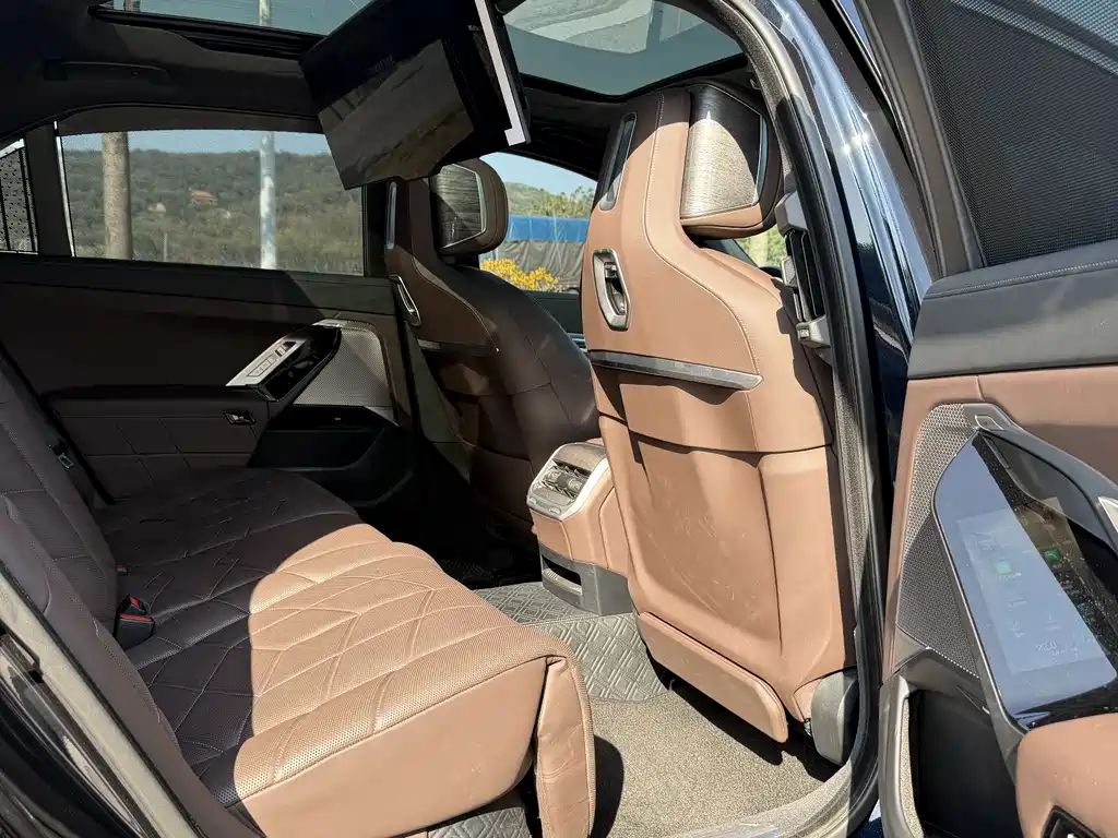 BMW 7 Series 7 2023 740Li Premium Luxury