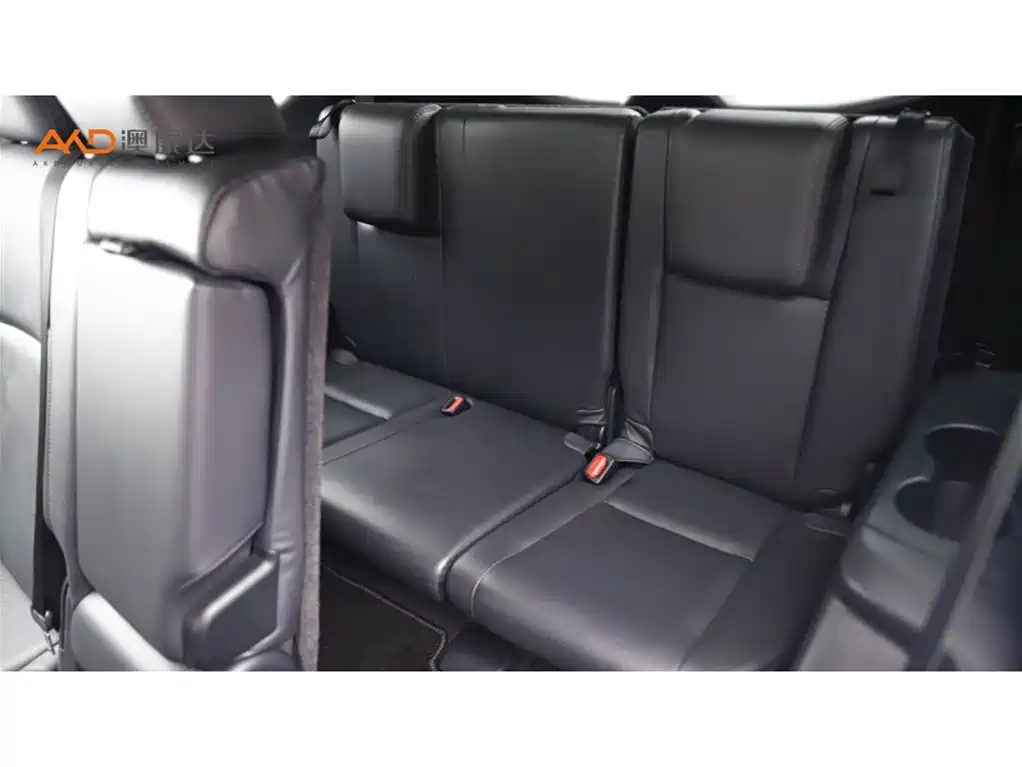 Toyota Highlander 2021 2.0T Luxury 7 мест