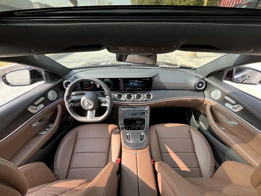 MERCEDES-BENZ E CLASS