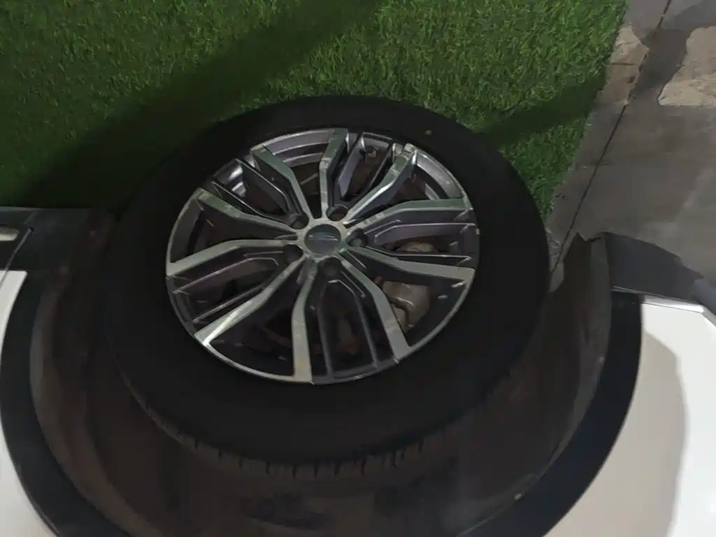 Geely Boyue — миниатюра 23