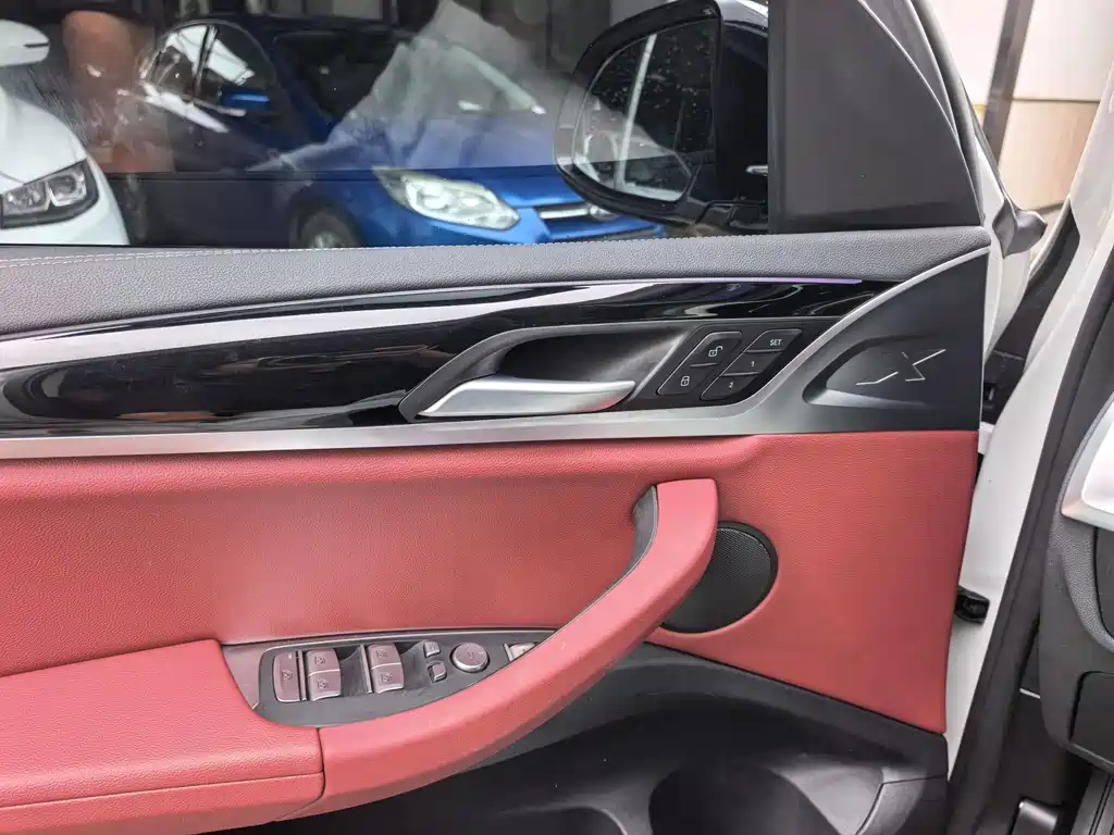 BMW iX3 — миниатюра 7