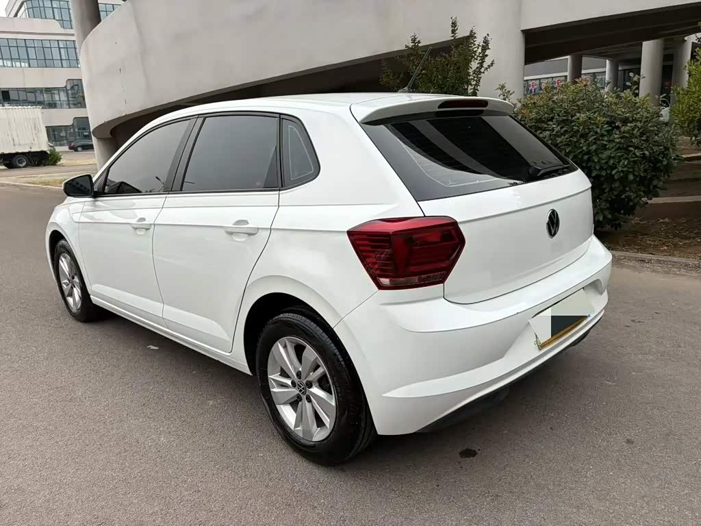 Volkswagen Polo 1.5 л 2024 г. Белый, пробег 12000 км