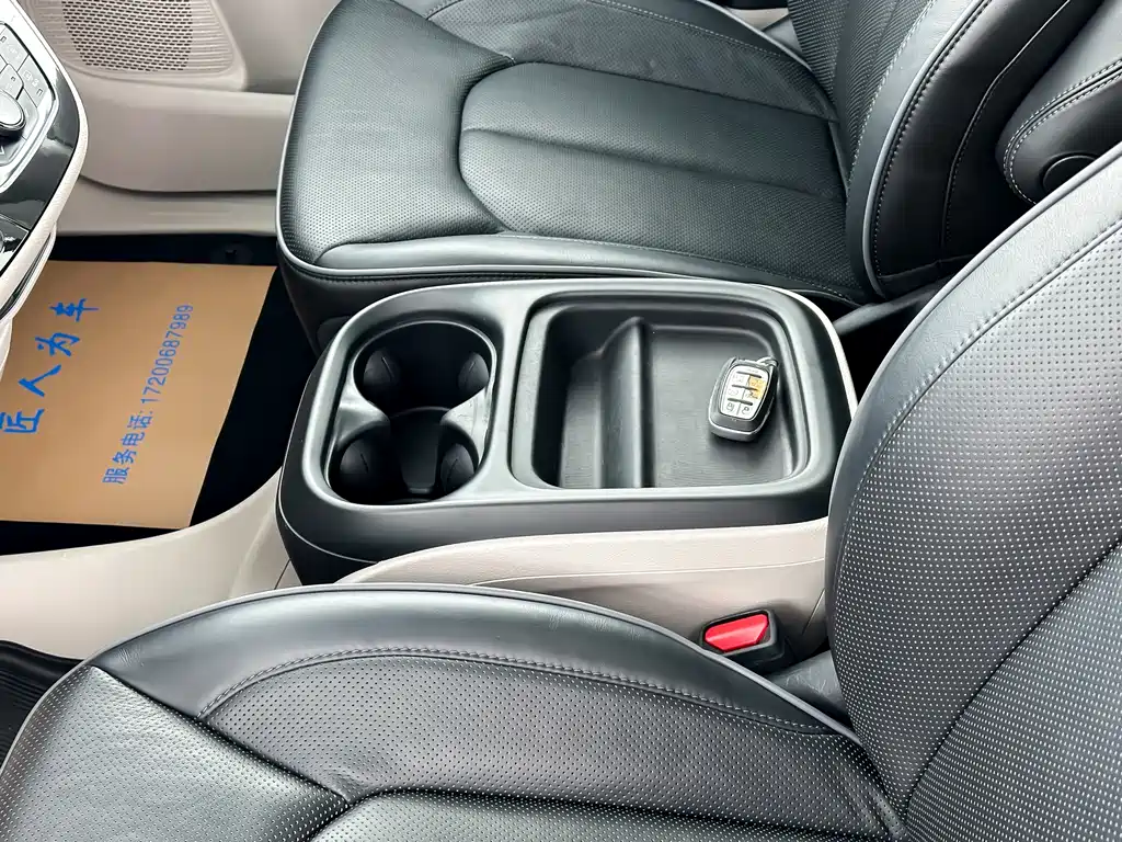 Chrysler Grand VoyagerPHEV PHEV 2019 3.6L