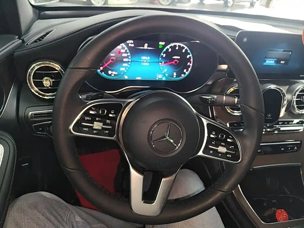 Mercedes-Benz GLC — миниатюра 11