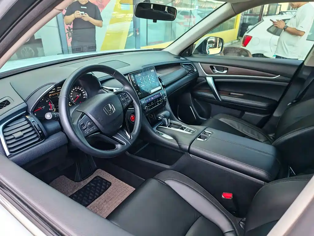 Honda Avancier — миниатюра 9
