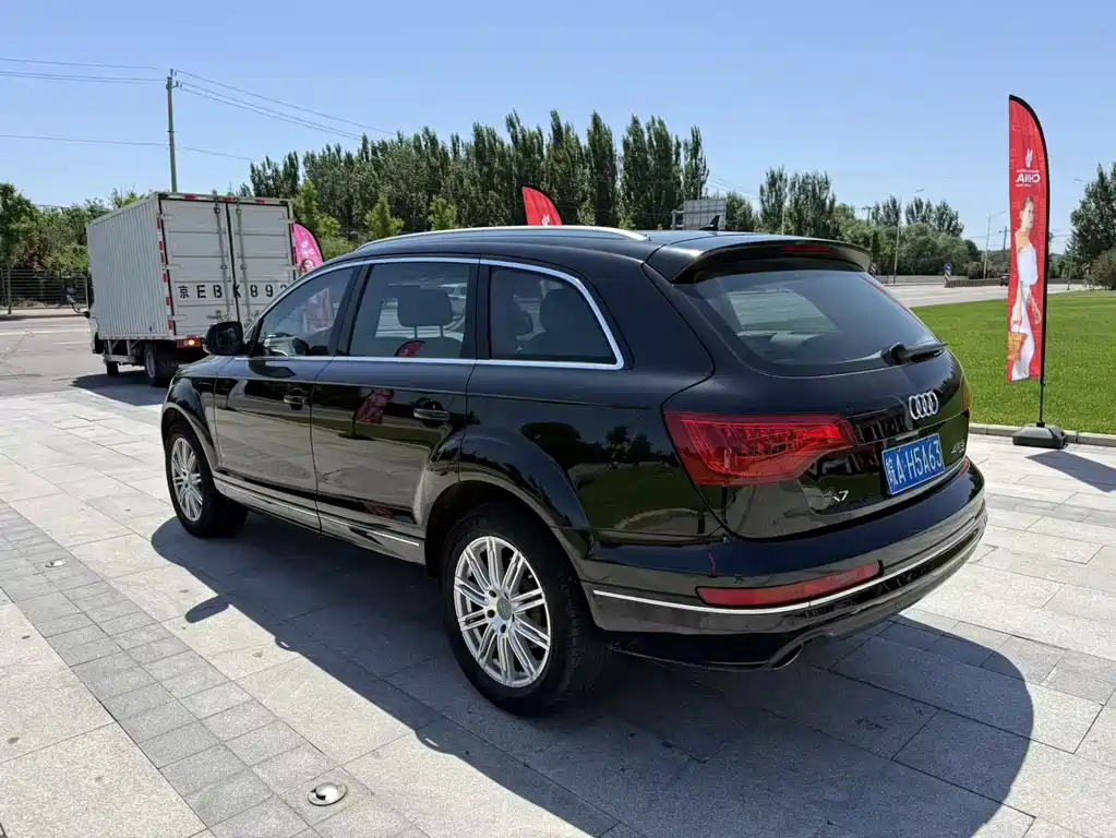 Audi Q7 2011 3.0 TFSI Comfort (245kW