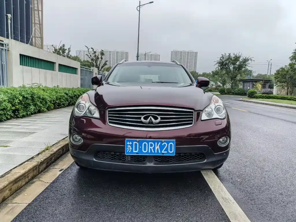 Infiniti QX50 (Import) — миниатюра 2