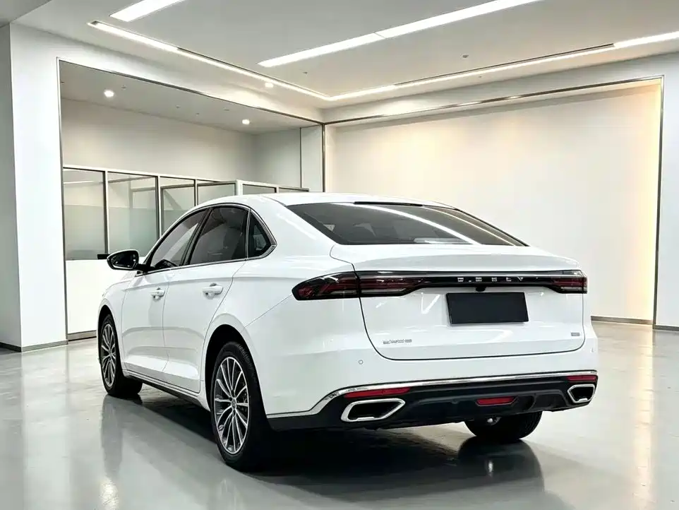Geely Emgrand — миниатюра 8
