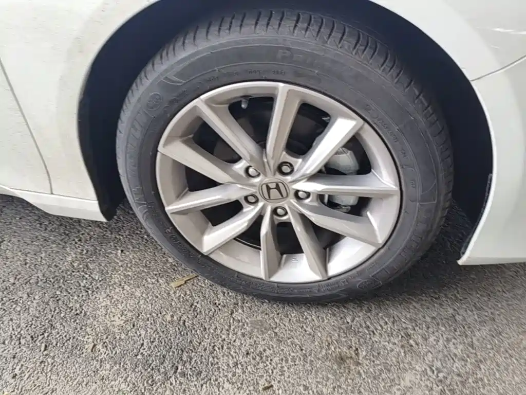 Honda Accord — миниатюра 12