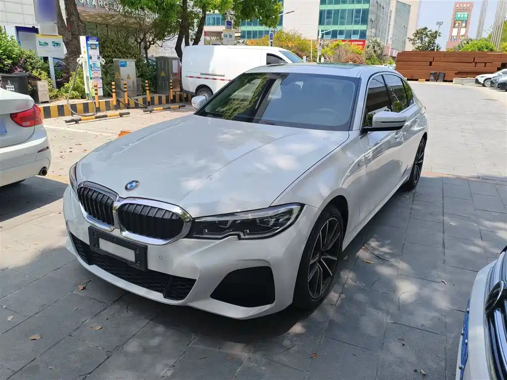 BMW 3 Series 2021