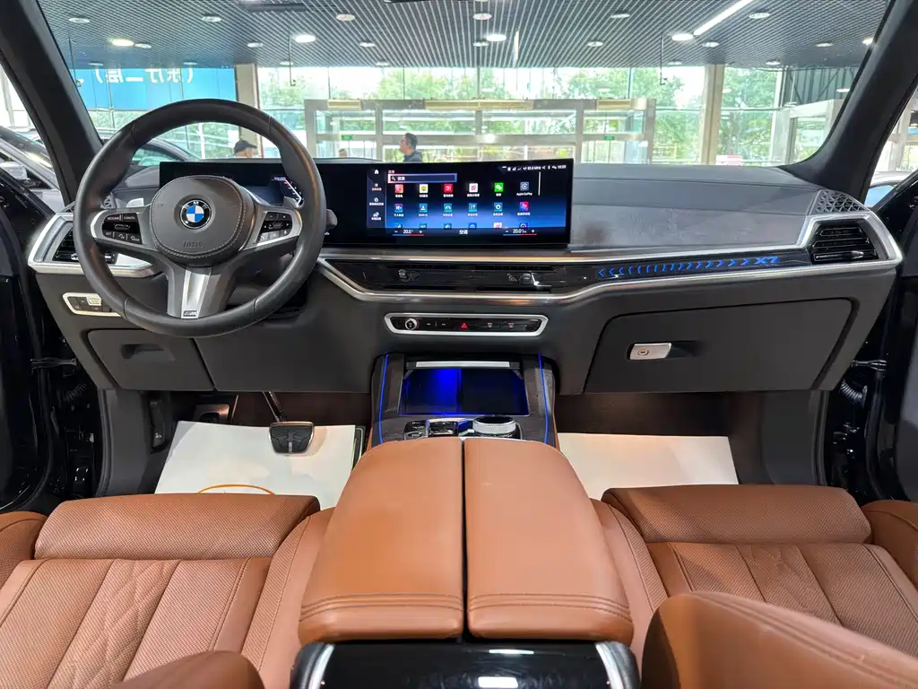 BMW X7 — миниатюра 9