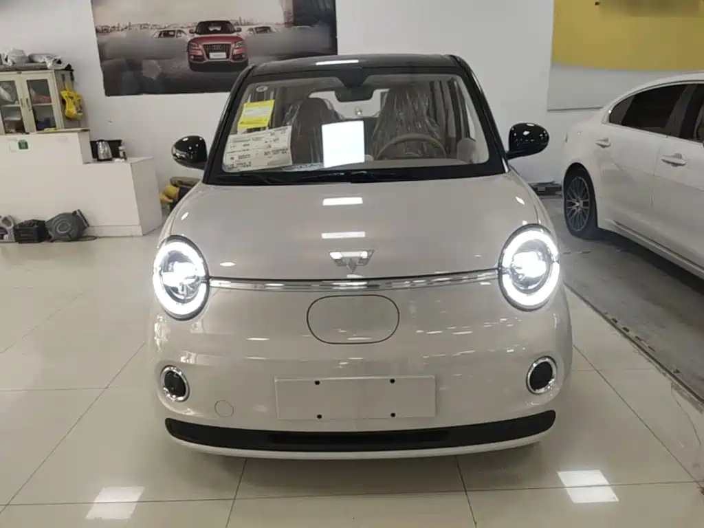 Wuling MINIEV — миниатюра 3