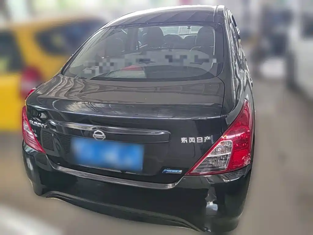 Nissan Sunny — миниатюра 8