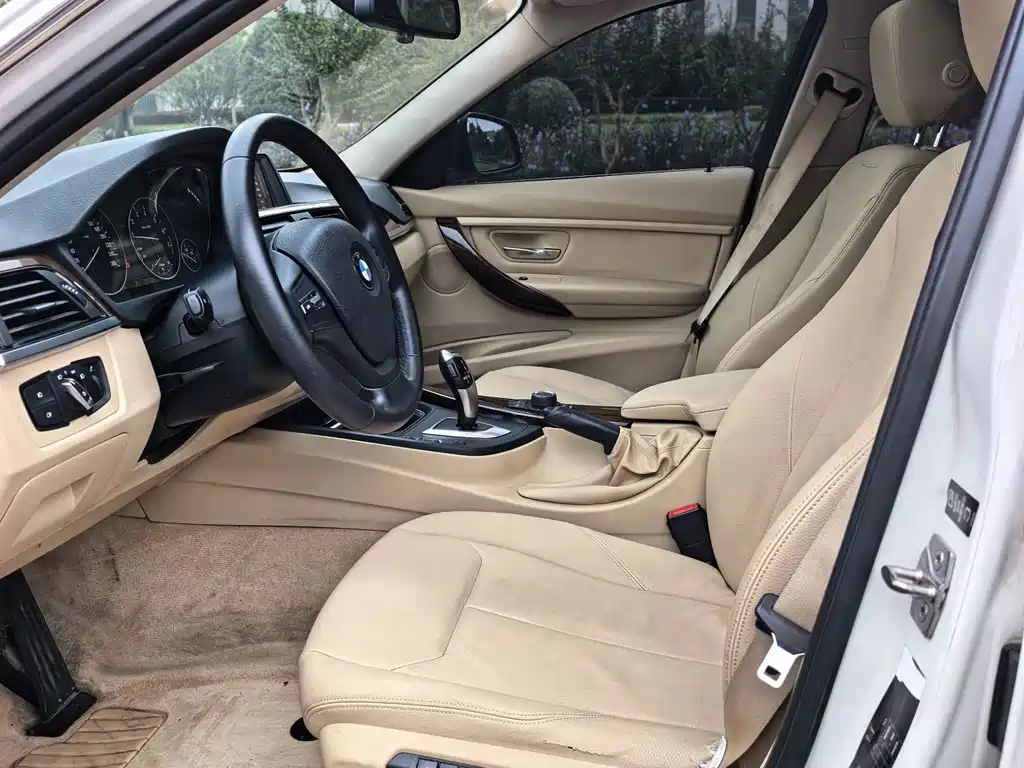 BMW 3 Series — миниатюра 4
