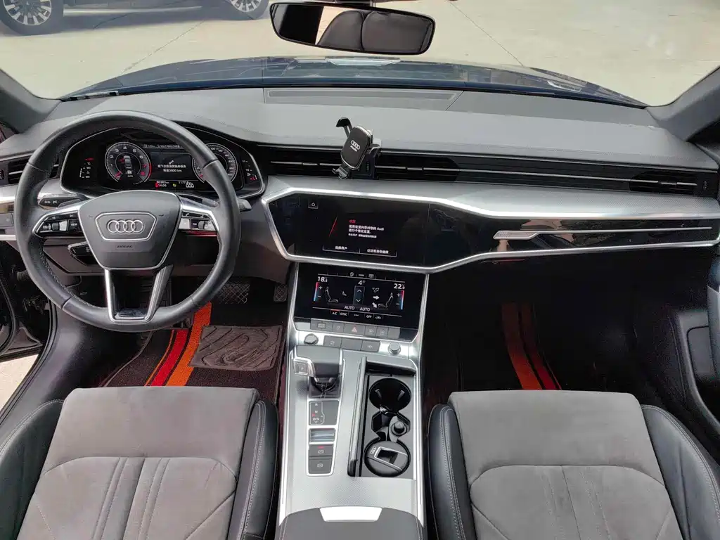 Audi A6L 2022 40 TFSI Luxury