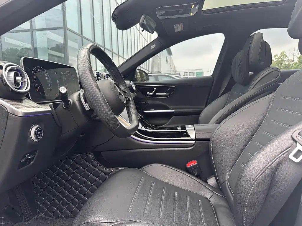 Mercedes-Benz C-Class — миниатюра 5