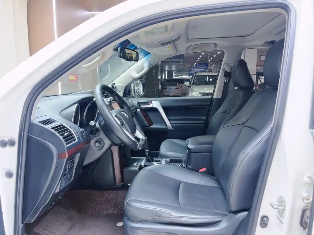 Toyota Prado — миниатюра 11