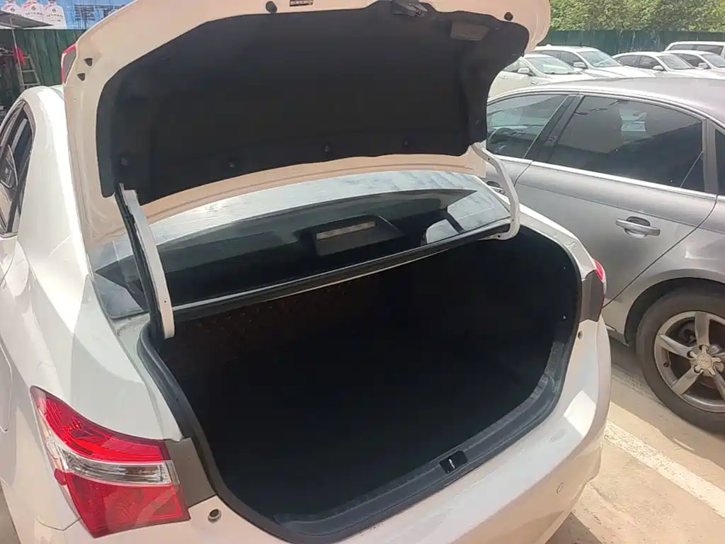 Toyota Corolla — миниатюра 19