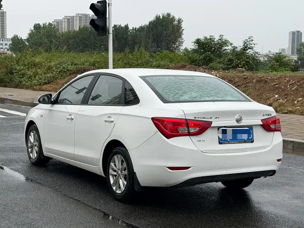 Buick Excelle — миниатюра 7
