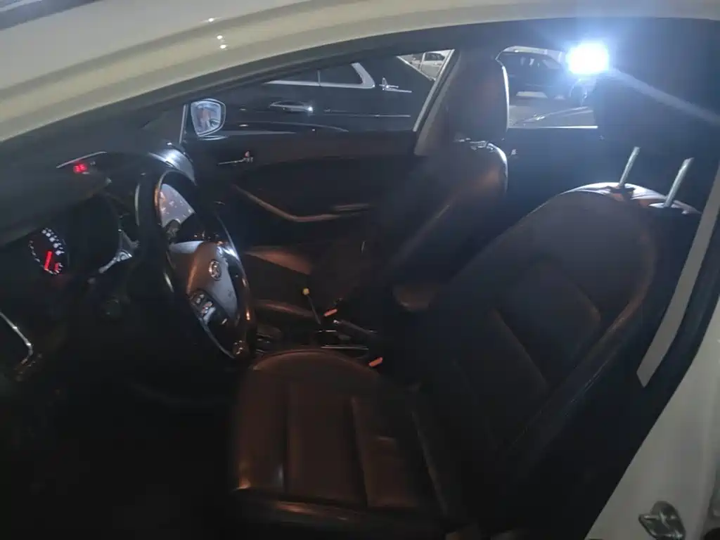Kia K3 — миниатюра 15